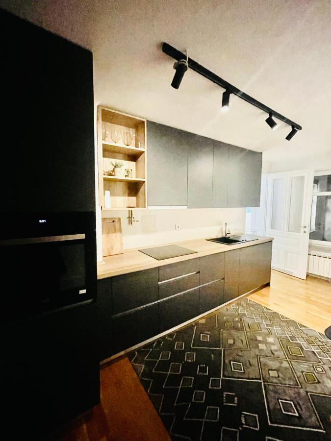 Ferhadija Lounge Leilighet Sarajevo Eksteriør bilde