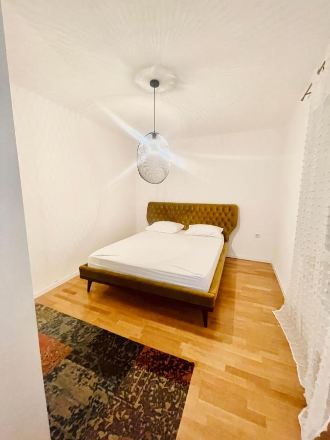 Ferhadija Lounge Leilighet Sarajevo Eksteriør bilde