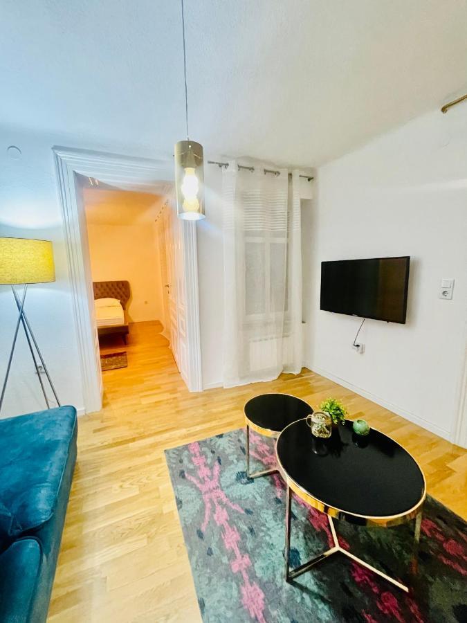 Ferhadija Lounge Leilighet Sarajevo Eksteriør bilde